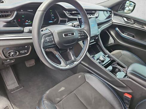 Used 2023 Jeep Grand Cherokee Trailhawk w/ Advanced Protech Group II AWD/4WD image 12