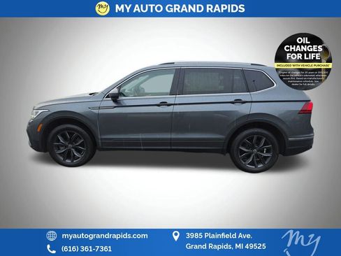 Used 2023 Volkswagen Tiguan SE image 4