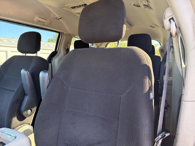 Used 2012 Dodge Grand Caravan Crew w/ Crew Value Pkg FWD image 13