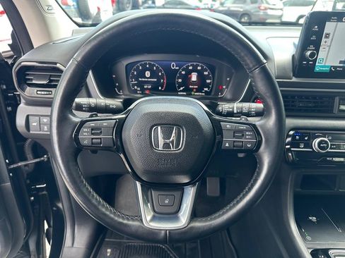 Used 2023 Honda Pilot Elite image 14