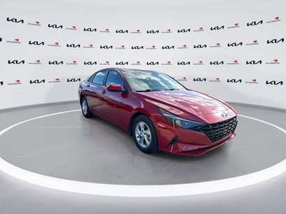 Used 2022 Hyundai Elantra SE