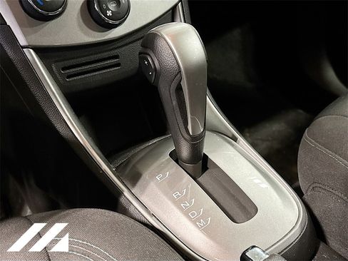 Used 2015 Chevrolet Trax LT image 18