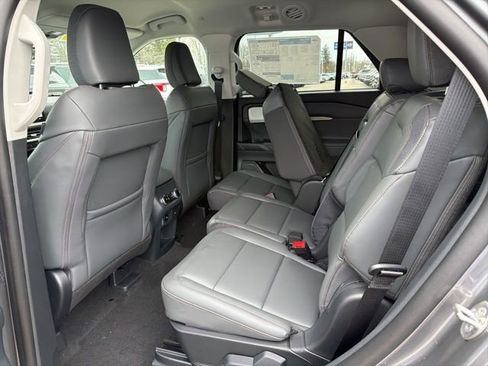 New 2026 Ford Explorer Active image 9