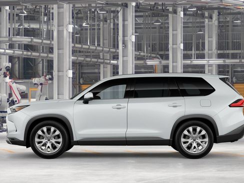 New 2026 Toyota Grand Highlander AWD image 4