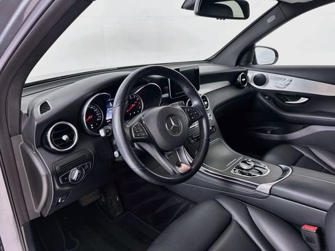 Used 2019 Mercedes-Benz GLC 300 image 10