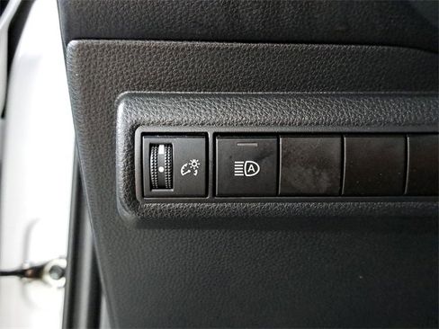 Used 2023 Toyota Corolla LE image 23