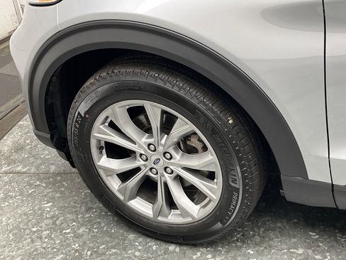 Used 2023 Ford Explorer XLT w/ Equipment Group 202A image 37