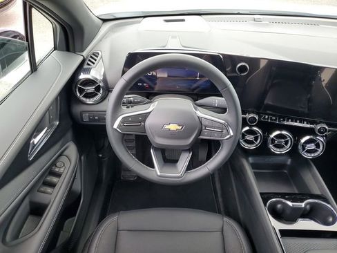 New 2025 Chevrolet Blazer EV LT image 13