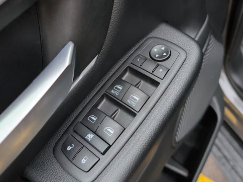 Used 2023 RAM 1500 Big Horn image 25