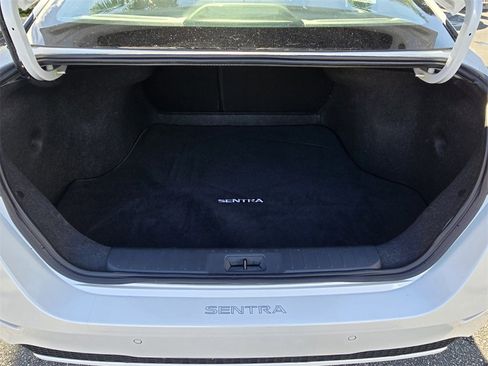 Used 2024 Nissan Sentra SV image 11