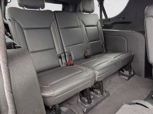 Used 2021 GMC Yukon XL SLT w/ SLT Luxury Plus Package image 19