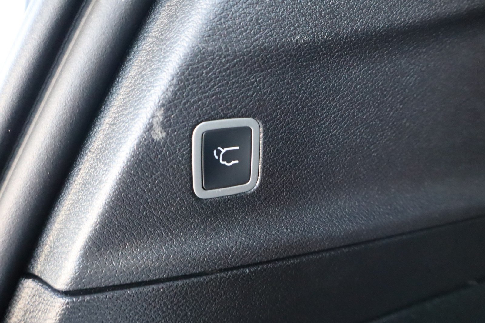 Used 2026 Chrysler Pacifica Select FWD image 38