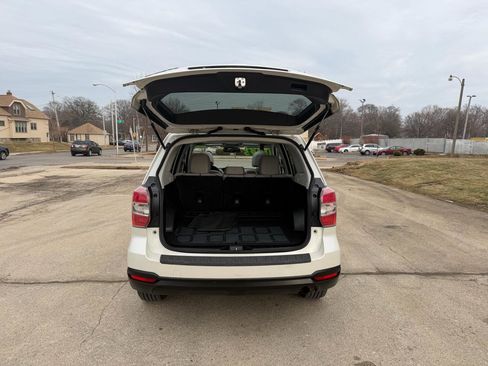 Used 2015 Subaru Forester 2.5i Premium w/ All-Weather Package image 8