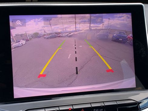 Used 2025 Jeep Compass Limited image 17