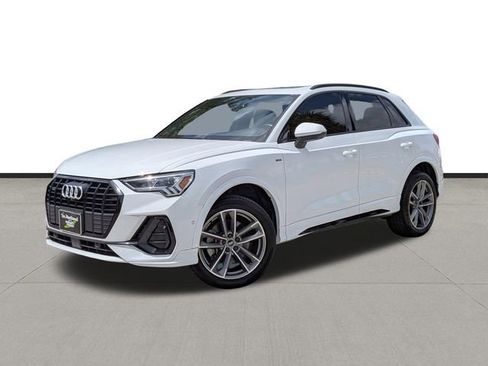 Used 2021 Audi Q3 2.0T Premium Plus w/ Premium Plus Package AWD/4WD image 1