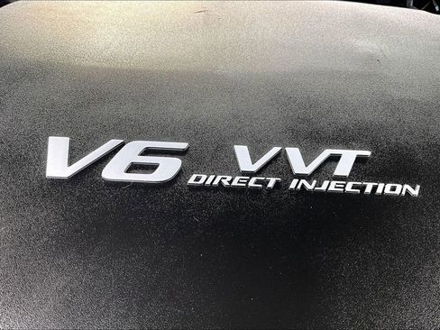 Used 2021 Chevrolet Colorado Z71 w/ Safety Package RWD image 32