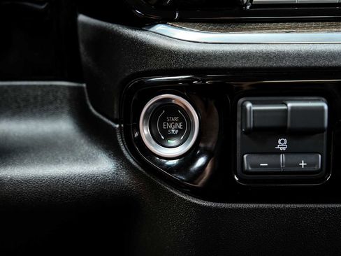 Used 2024 Chevrolet Silverado 2500 LT w/ Midnight Edition image 22