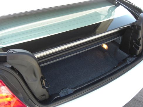 Used 2012 BMW 328i Convertible image 12