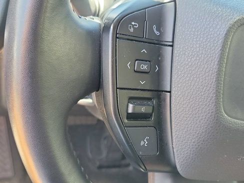Used 2024 Toyota Prius LE FWD image 24