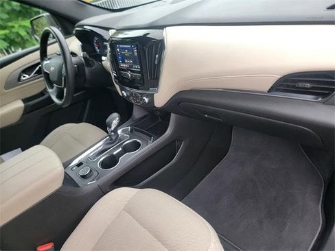 Certified 2023 Chevrolet Traverse LS image 23