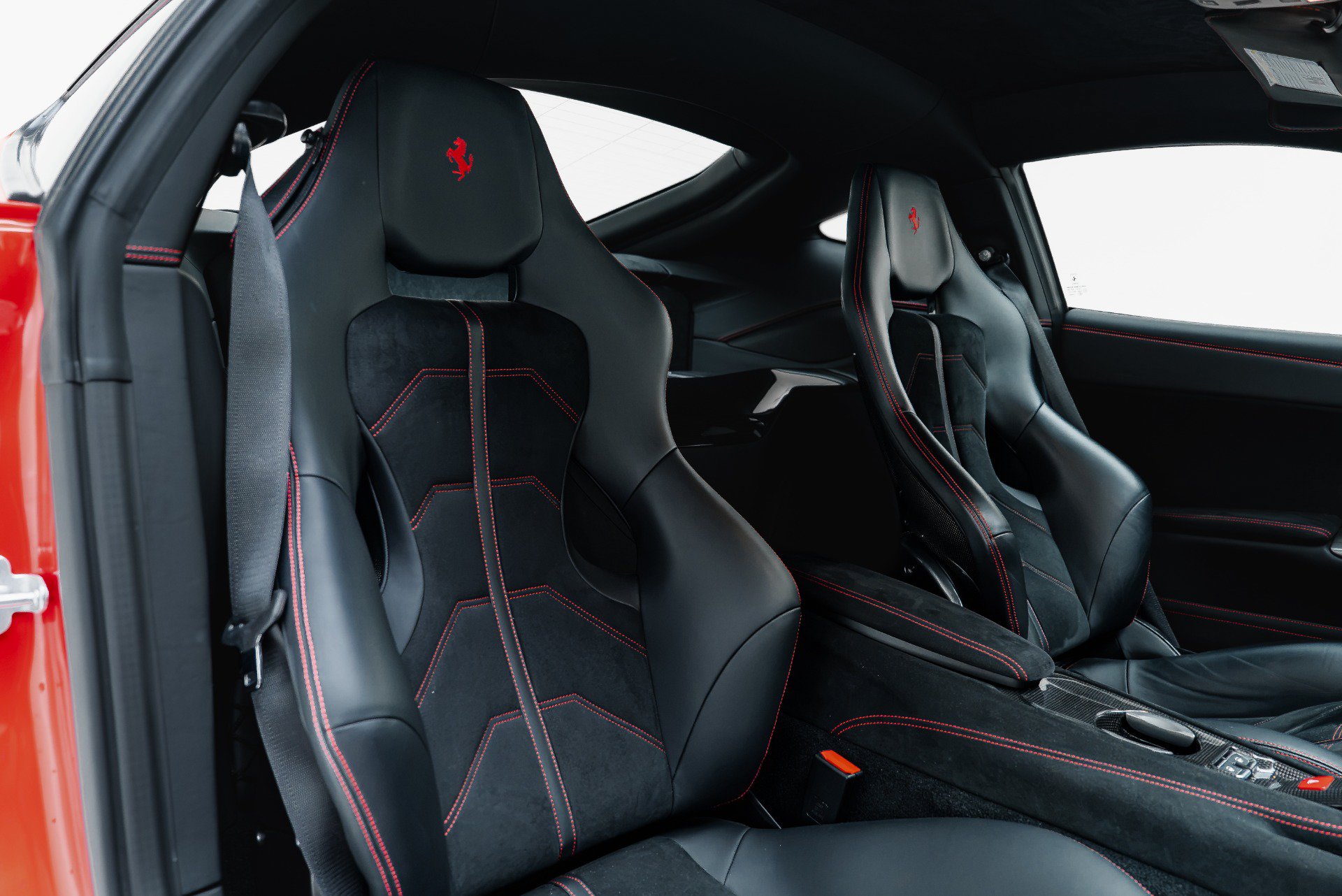 Used 2017 Ferrari F12 Berlinetta RWD image 58