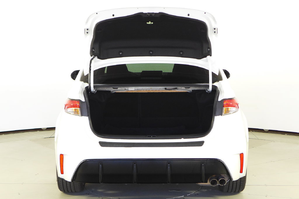 Used 2024 Toyota Corolla SE w/ SE Package FWD image 10