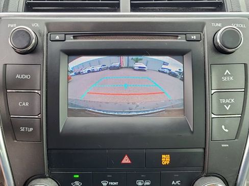 Used 2016 Toyota Camry LE image 22