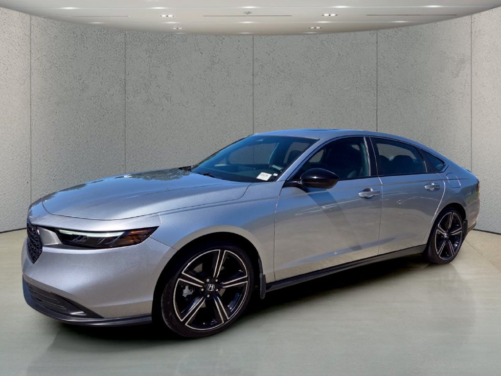 Used 2024 Honda Accord Sport image 1