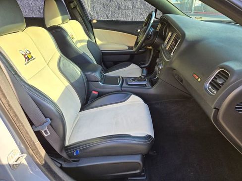 Used 2022 Dodge Charger Scat Pack RWD image 19