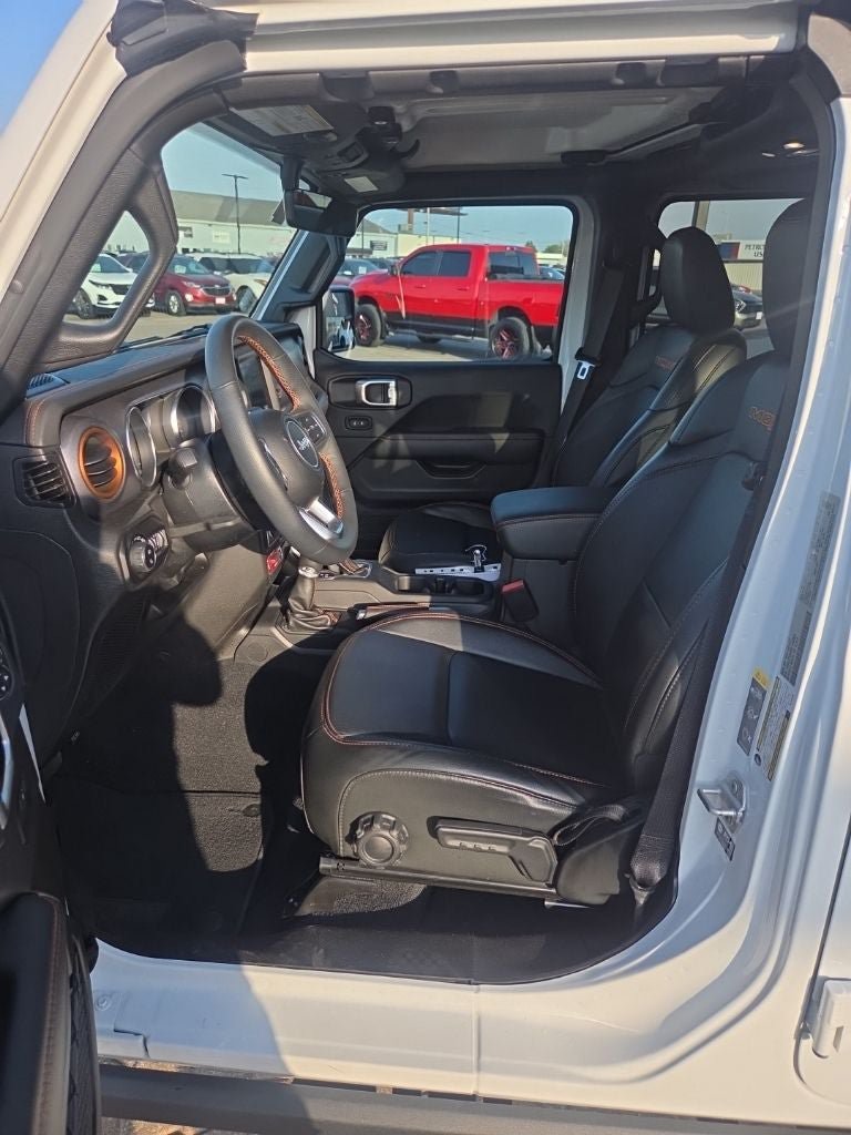 Used 2022 Jeep Gladiator Mojave w/ Cold Weather Group AWD/4WD image 13