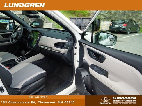 Certified 2025 Subaru Forester Premium AWD/4WD image 7
