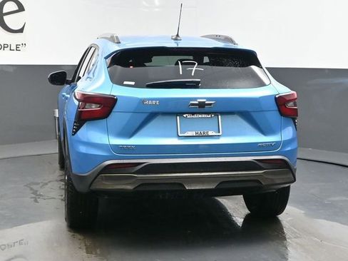 New 2025 Chevrolet Trax ACTIV w/ Sunroof Package FWD image 13