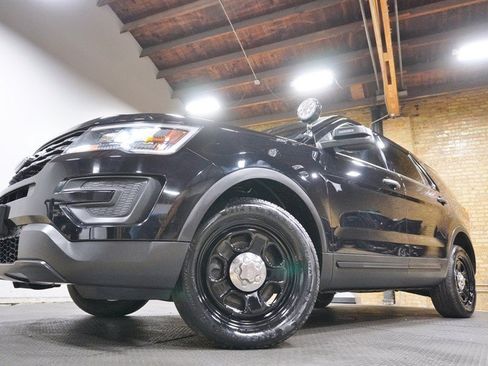 Used 2019 Ford Explorer 4WD Police Interceptor image 3