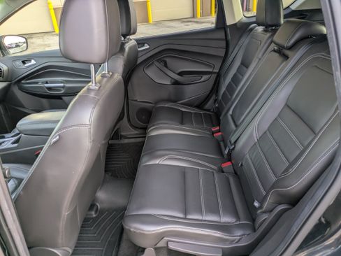 Used 2017 Ford Escape Titanium w/ Canadian Touring Package AWD/4WD image 14