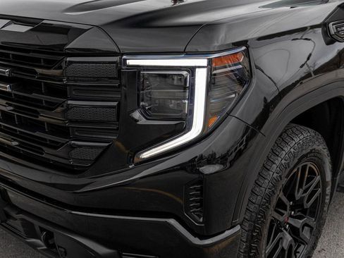 Used 2023 GMC Sierra 1500 Elevation image 36