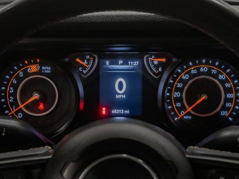 Used 2024 Jeep Wrangler Unlimited Sport AWD/4WD image 11