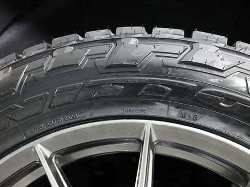 Used 2026 Chevrolet Tahoe Z71 w/ Comfort Package image 54