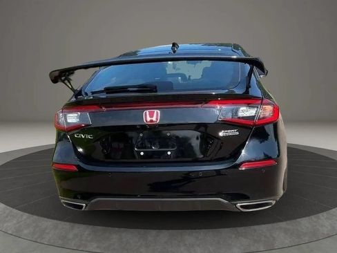 Used 2022 Honda Civic Sport Touring image 3