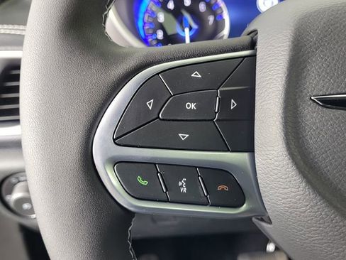 New 2026 Chrysler Pacifica Select image 17