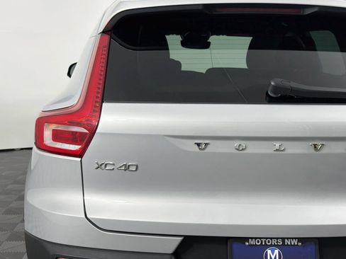Used 2023 Volvo XC40 Recharge Plus AWD/4WD image 22