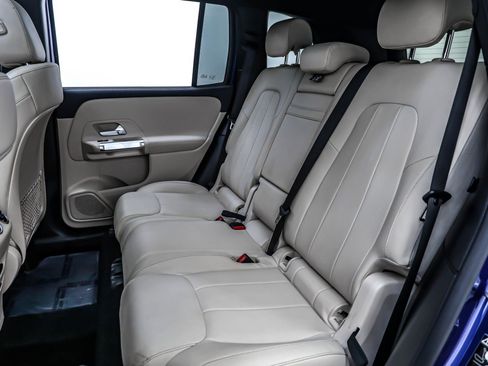 Used 2022 Mercedes-Benz GLB 250 GLB 250 SUV image 7