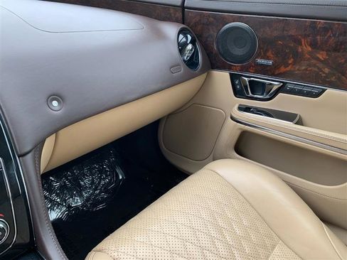 Used 2016 Jaguar XJ L Portfolio image 36