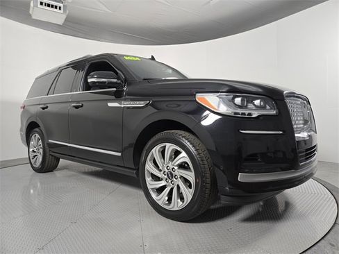 Certified 2024 Lincoln Navigator Reserve image 2