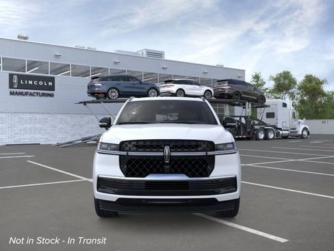 New 2026 Lincoln Navigator L Reserve AWD/4WD image 6
