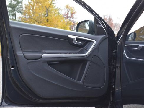 Used 2015 Volvo S60 T5 Premier Plus image 8