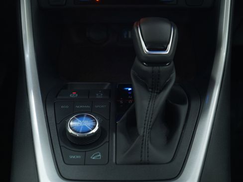 Used 2025 Toyota RAV4 Limited image 20