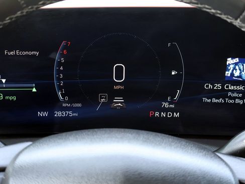 Used 2025 Cadillac XT4 Premium Luxury image 34