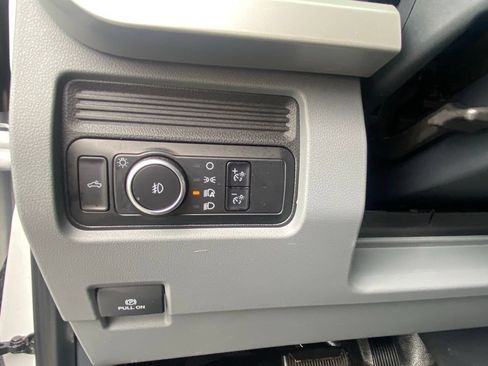 Used 2023 Ford F250 XL w/ XL Driver Assist Package AWD/4WD image 12