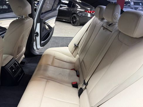 Used 2017 BMW 330i Sedan RWD image 39