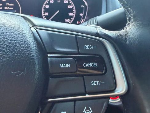 Used 2018 Honda Accord Sport image 21